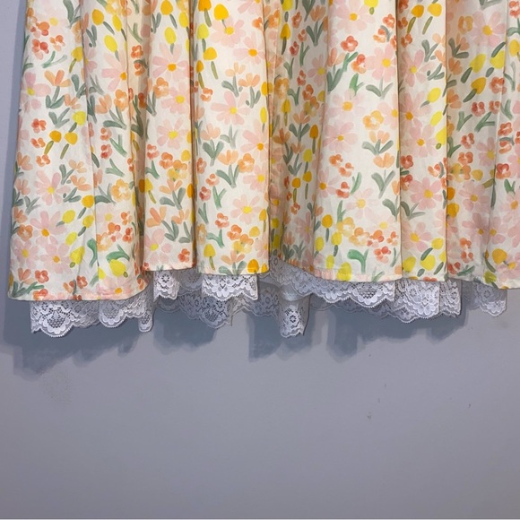 Hello Molly Floral Dress with Lace Underlay (NWT) Size L - Picture 5 of 9